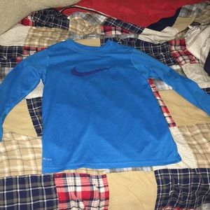 Nike Dri-Fit Long Sleeve t-shirt / Size M Boys